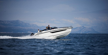 Катер Parker 800 Cruiser